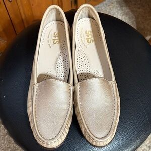 SAS Women's Metallic Gold Flats